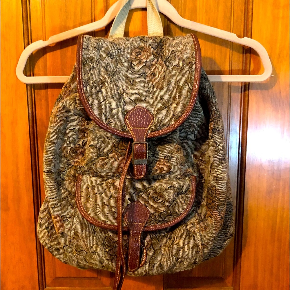 Vintage 90s Capezio Drawstring Backpack